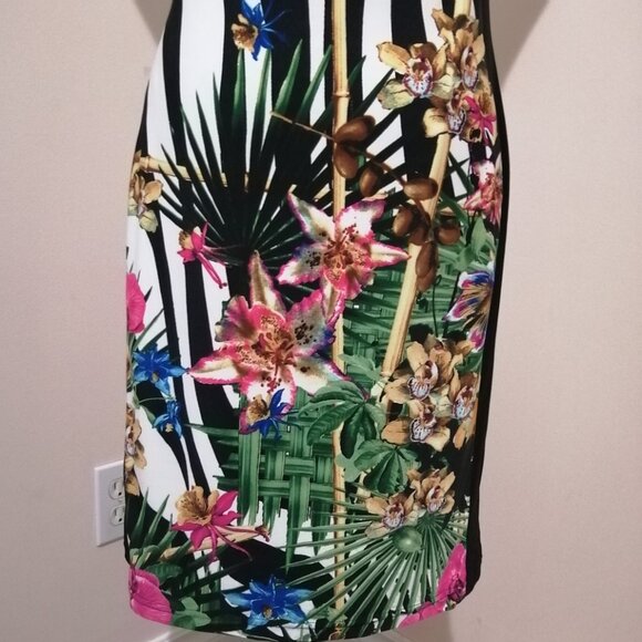 🇨🇦 Joseph Ribkoff Summer 2025 Animal & Tropical Print Faux Wrap Dress - Picture 6 of 9